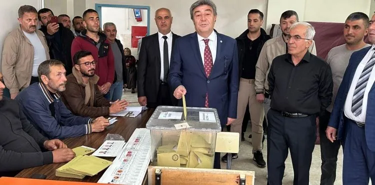 Milletvekili Adayı Ataş, oyunu kullandı