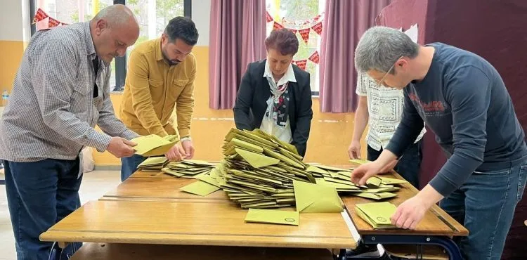 Kayseri’de oylar sayılmaya başladı