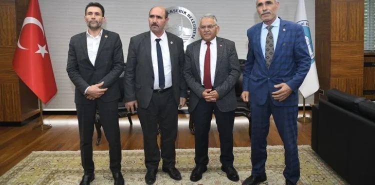 MUHTARLARDAN BAŞKAN BÜYÜKKILIÇ’A “ÜCRETSİZ KOMBİ" TEŞEKKÜRÜ
