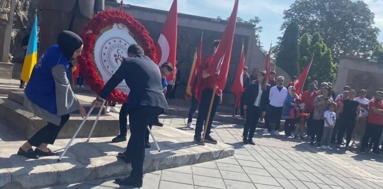 19 Mayıs Atatürk'ü Anma Gençlik ve Spor Bayramı vesilesiyle tören düzenlendi