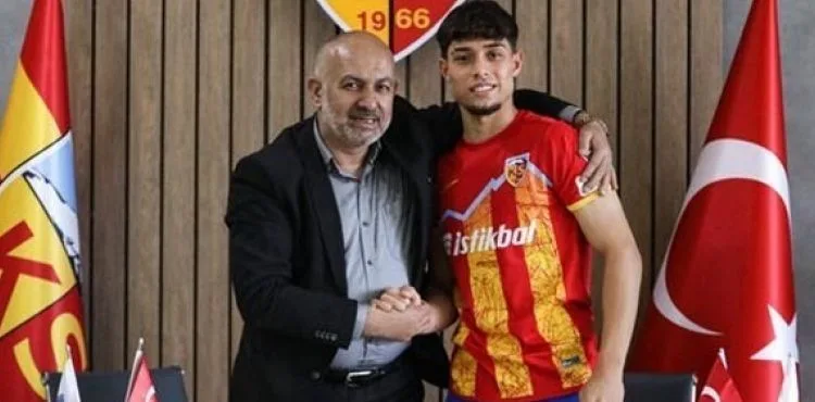Kayserispor’da, Talha Sarıaslan’ın sözleşmesi 2 sene uzatıldı