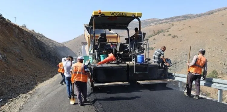 YAHYALI’DA SICAK ASFALTLAMA İÇİN HAZIRLIKLAR BAŞLADI