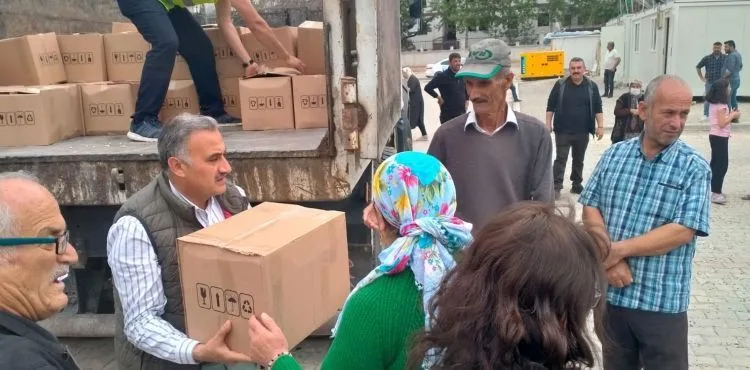 Develi Belediye Başkanı Cabbar, Elbistan Develi Konteyner Kent’i ziyaret etti
