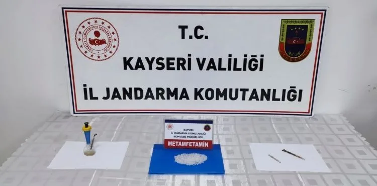 Suriye uyruklu 2 şüpheli, ‘uyuşturucu’ suçundan yakalandı