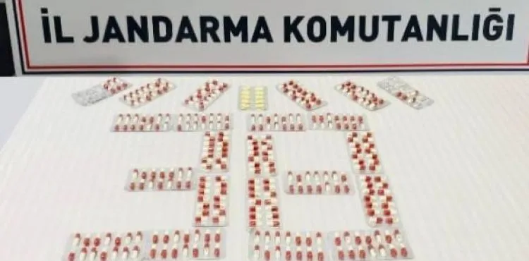 Adana’dan Kayseri’ye uyuşturucu getiren 3 şüpheliye gözaltı
