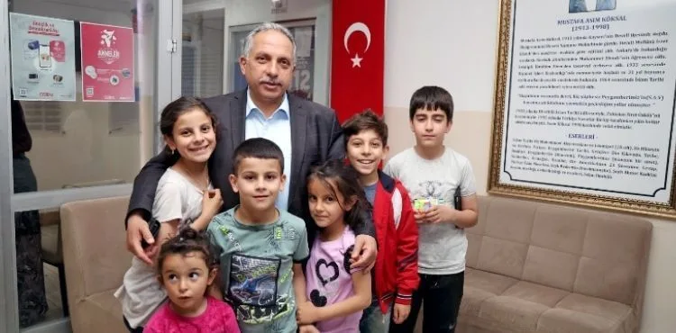 BAŞKAN YALÇIN MEKİK DOKUYOR