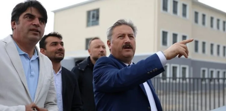 MELİKGAZİ, KENSTEL DÖNÜŞÜM ALANINA 2 OKUL BİRDEN KAZANDIRDI
