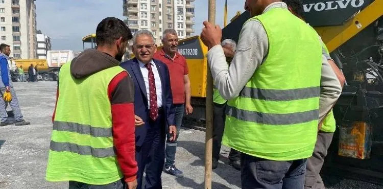 BÜYÜKŞEHİR’İN 20 MİLYON TL’LİK YOL YAPIM ÇALIŞMALARINDA SONA GELİNDİ