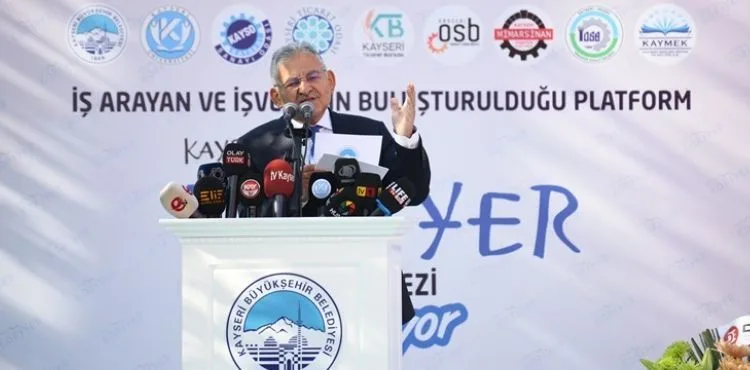 KAYSERİ KARİYER MERKEZİ, 1 AYDA 349 KİŞİYE İSTİHDAM SAĞLADI