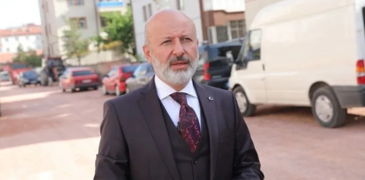BAŞKAN ÇOLAKBAYRAKDAR; “MİTHATPAŞA’YI YENİLİYORUZ VE ADETA MAHALLENİN TOZUNU ATTIRACAĞIZ”