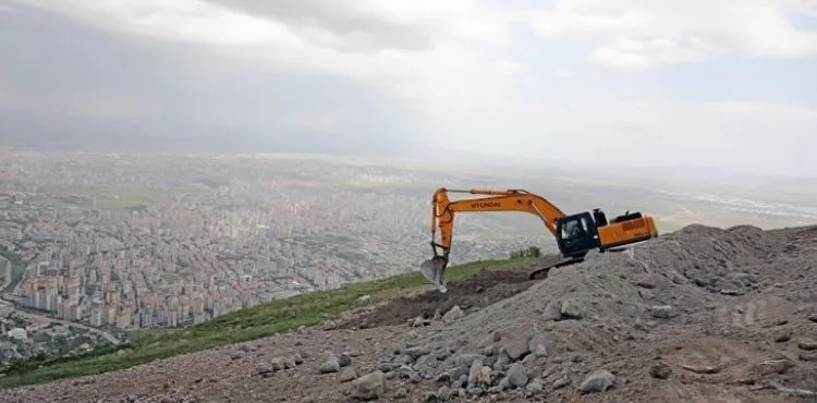 ALİ DAĞI KALKIŞ PİSTİ YENİLENİYOR