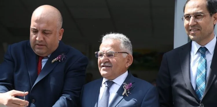 BAŞKAN BÜYÜKKILIÇ, TOPLUM İŞ SAĞLIĞI İŞ UĞRAŞ TERAPİ SERGİSİ’NİN AÇILIŞINA KATILDI