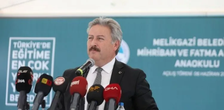 MELİKGAZİ’DEN 4 YILDA 20 OKUL 12 KÜTÜPHANE