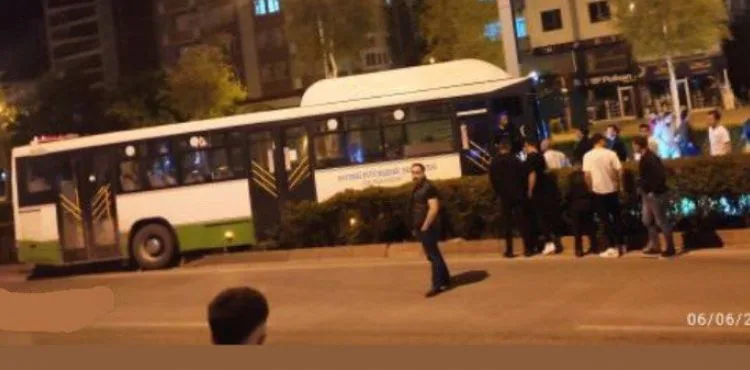 Halk otobüsünün karıştığı kazanın görüntüleri ortaya çıktı