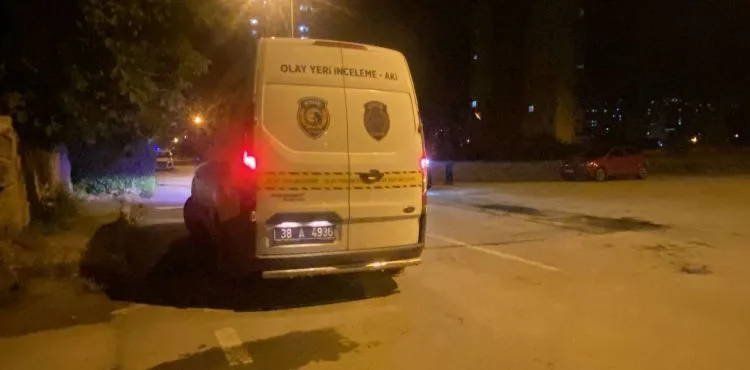 Yabancı uyruklu iki şahsın kavgasında bir kişi sırtından vuruldu