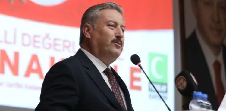 MELİKGAZİ’DE GENÇLERE ÖZEL “MİLLİ DEĞERLERİMİZ ÇANAKKALE” KONFERANSI