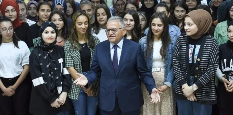 BAŞKAN BÜYÜKKILIÇ, YKS’YE GİRECEK ADAYLARA BAŞARILAR DİLEDİ