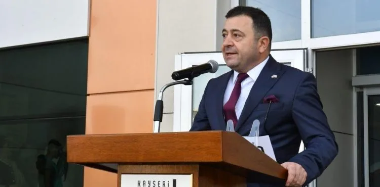 Kayseri OSB Teknik Koleji mezuniyet töreni düzenlendi