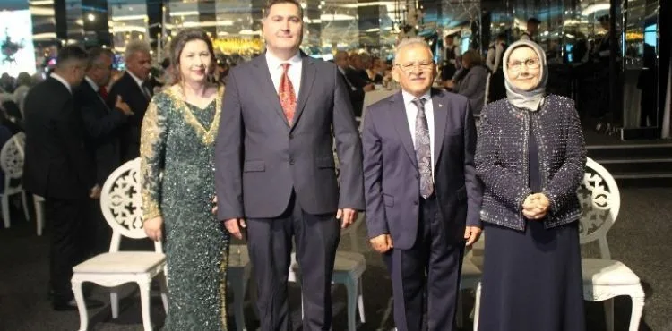 Büyükkılıç ve Yılmaz ailelerinin mutlu günü