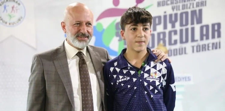 BAŞKAN ÇOLAKBAYRAKDAR; “ALT YAPIDAN YETİŞTİRDİĞİMİZ KAHRAMAN, DÜNYANIN TANIDIĞI BİR SPORCU OLDU”