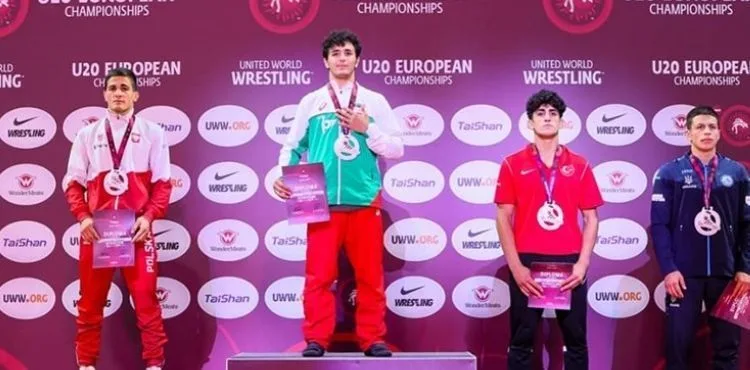Kayseri Şekersporlu güreşçi Azat Sarıyar Avrupa Şampiyonu oldu