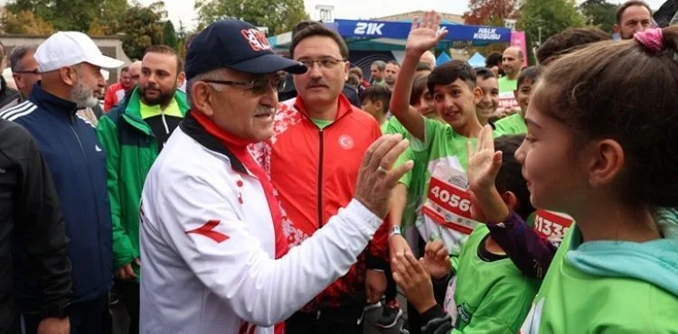 BÜYÜKŞEHİR’DEN TOPLAM 453 BİN TL ÖDÜLLÜ ULUSLARARASI YARI MARATON