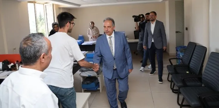 TALAS’TA MESAİ BAYRAMLAŞMA İLE BAŞLADI
