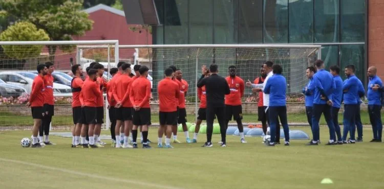 Kayserispor sezonun ilk idmanını Perşembe günü yapacak