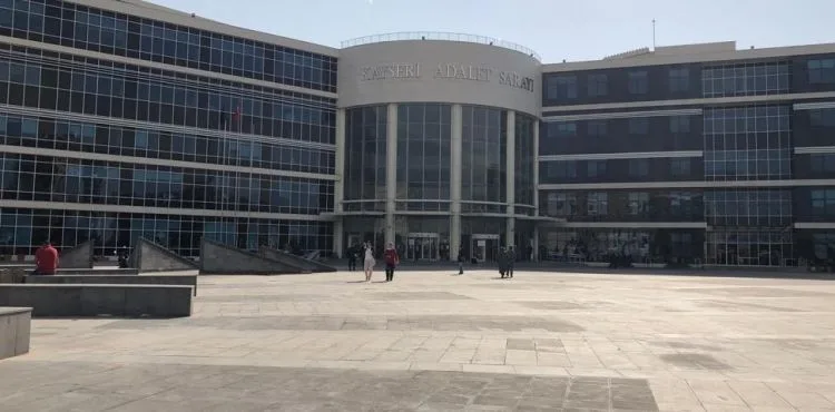 Cep telefonu hattı için işlem yaptırmadığı halde icraya verilen şahıs dava açtı