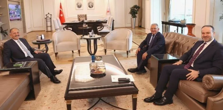 BAŞKAN BÜYÜKKILIÇ’TAN BAKAN ÖZHASEKİ’YE ZİYARET