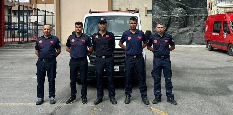 BÜYÜKŞEHİR İTFAİYESİ, BARTIN’DAKİ SEL FELAKETİNDE YARALARI SARIYOR