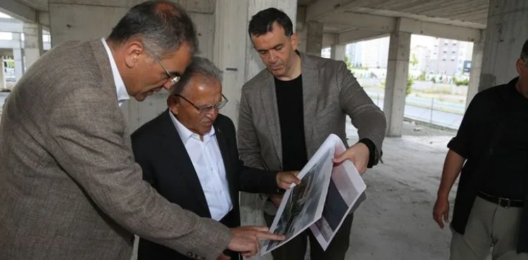BAŞKAN BÜYÜKKILIÇ’TAN İLDEM VE TALAS SOSYAL YAŞAM MERKEZİ PROJELERİNE İNCELEME