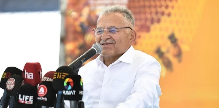 BAŞKAN BÜYÜKKILIÇ’TAN 35’i KADIN 80 ÜRETİCİYE 2 MİLYON 260 BİN TL’LİK ARILI KOVAN DESTEĞİ