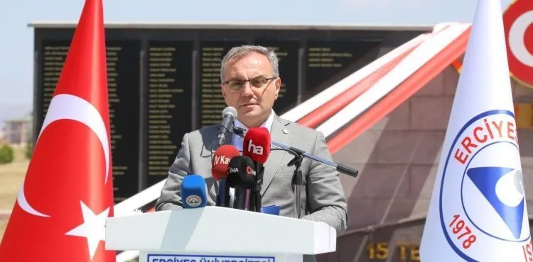 ERÜ’de“15 Temmuz Demokrasi ve Milli Birlik Günü” Anma Töreni Gerçekleştirildi