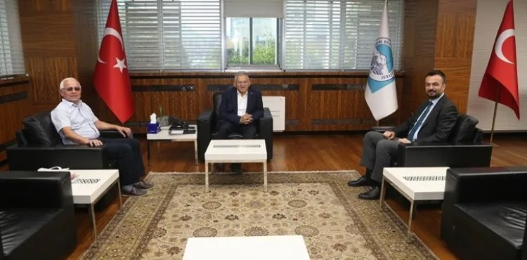 BAŞKAN BÜYÜKKILIÇ, KEYKUBADİYE SARAYI KAZI HEYETİ BAŞKANI BAŞ’I AĞIRLADI