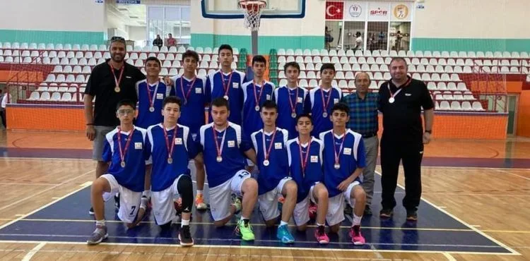 Kayseri Basketbol İl Karması çeyrek finalde