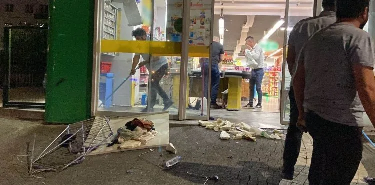 Balkondan düşen kadın ağır yaralandı