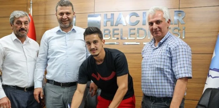 HACILAR ERCİYESSPOR’DA İMZALAR ATILDI