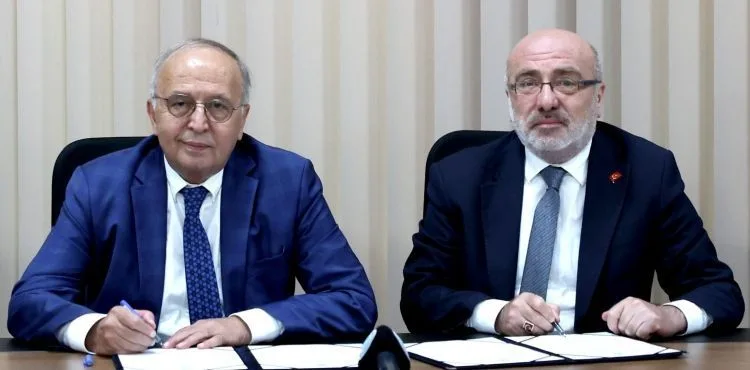 Kayseri Üniversitesine Hayırsever Desteği Sürüyor