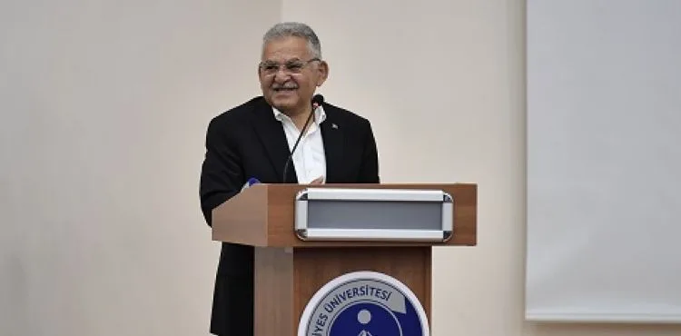 BAŞKAN BÜYÜKKILIÇ, GENÇ TURİZMCİLERİN SEVİNCİNE ORTAK OLDU