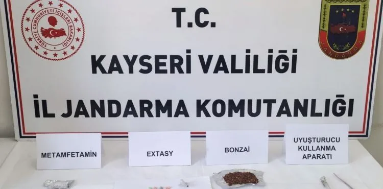 2 farklı uyuşturucu madde operasyonunda 3 gözaltı