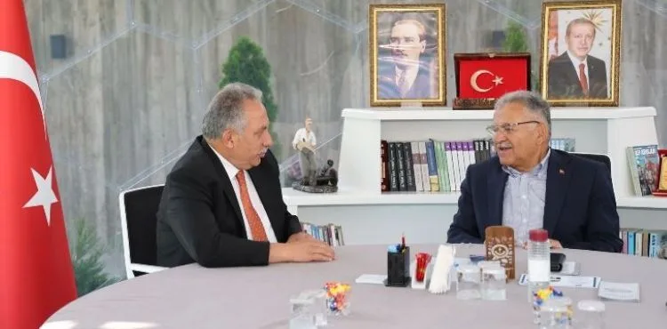 BAŞKAN BÜYÜKKILIÇ VE BAŞKAN YALÇIN ŞEFFAF ODA’DA