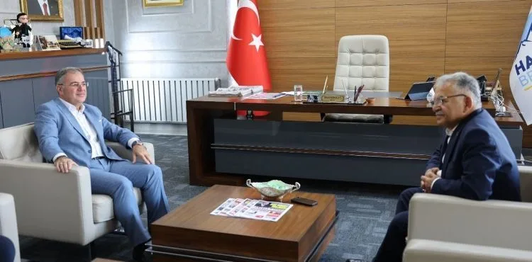 BAŞKAN BÜYÜKKILIÇ’TAN HACILAR BELEDİYE BAŞKANI ÖZDOĞAN’A ZİYARET