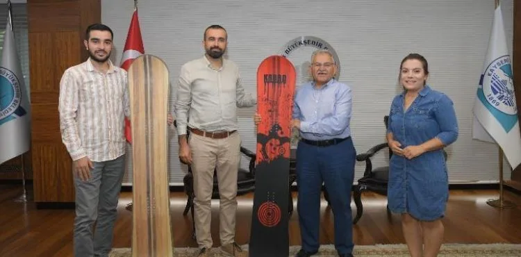 ERCİYES KAYAK MERKEZİ PİSTLERİNDE “YERLİ VE MİLLİ BOARD” KULLANILACAK