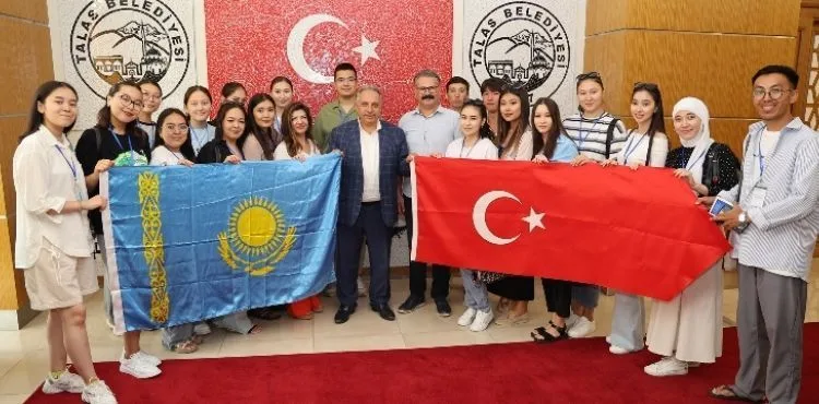 "KARİYERİNİZİ TAMAMLAYIN, SIKLIKLA GELİN"