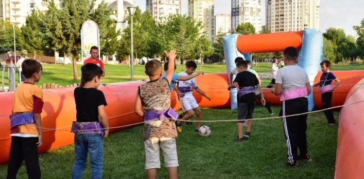 BÜYÜKŞEHİR, ‘SPOR A.Ş. BİZİM MAHALLEDE’ ETKİNLİĞİ İLE ÇOCUKLARI COŞTURDU