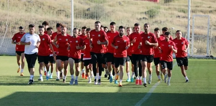 TALASGÜCÜ’DE İKİNCİ ETAP KAMPI BAŞLADI