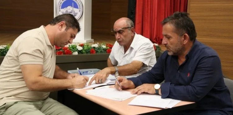 MELİKGAZİ BELEDİYESİ, 33 DAİRENİN İHALEYLE SATIŞINI GERÇEKLEŞTİRDİ