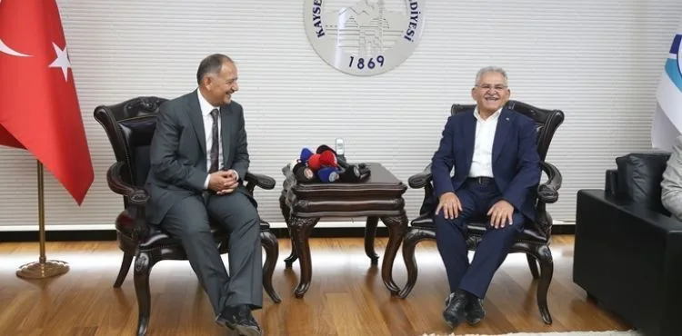 BAKAN ÖZHASEKİ: “KAYSERİ’DE YAŞAYAN HERKES BELEDİYELERİMİZ İLE İFTİHAR ETSİN”