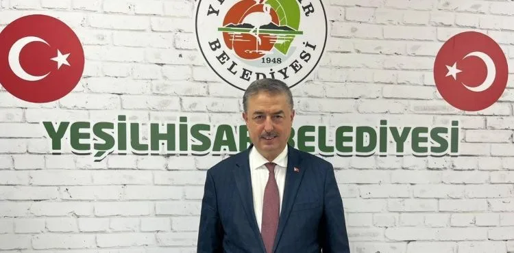 Başkan Taşyapan, “Yaz kış 24 saat yüzülebilecek bir havuz”